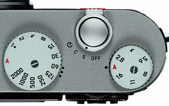 digital camera reviews  The Leica X1: Retro Outside, High Tech Inside