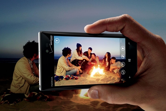 Sponsored Video: Low-Light Smartphone Photography